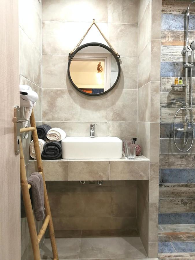 Medousa Adamantas  Ngoại thất bức ảnh